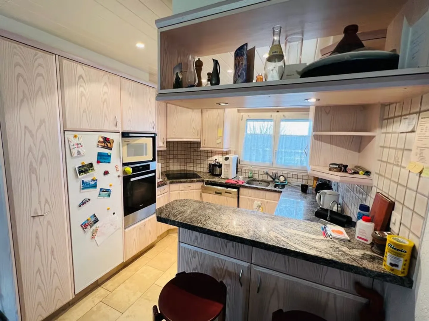 40 minutes from Lausanne! Magnificent individual villa with 6.5 rooms in Montagny - Photo 8 of 10