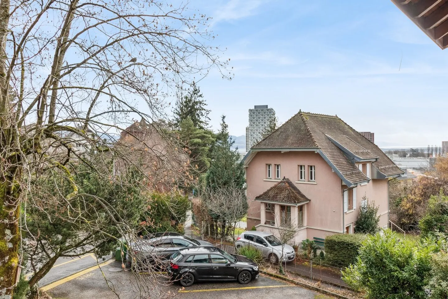 Appartamento ristrutturato di 6,5 stanze con studio indipendente Un'opportunità rara - Foto 10 di 10