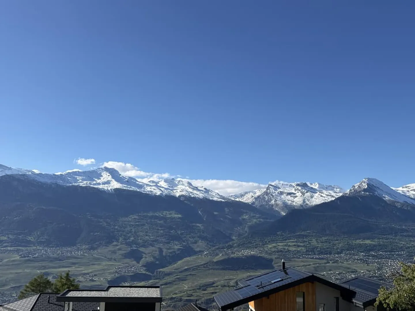 Magnifique attique neuf avec vue panoramique - Foto 2 von 9