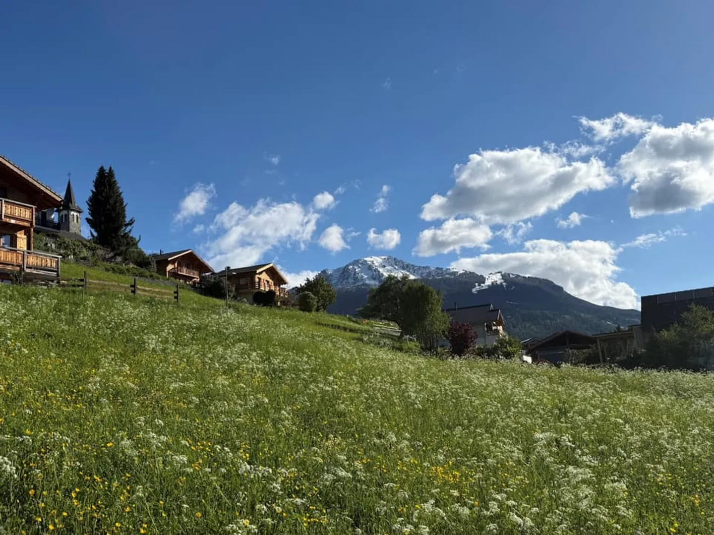 Magnifique attique neuf avec vue panoramique - Foto 6 von 9