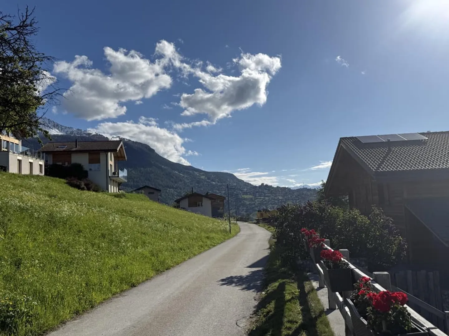Magnifique attique neuf avec vue panoramique - Foto 7 von 9