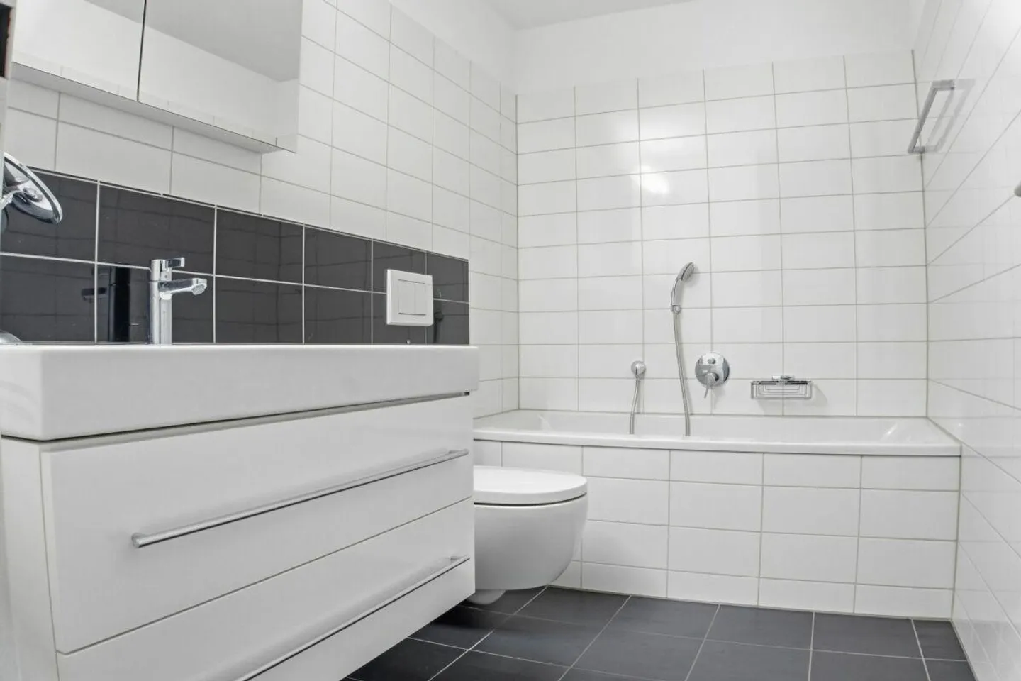 Stilvolle 4.5 Zimmer- Wohnung im Herzen von Sirnach - Foto 10 von 12