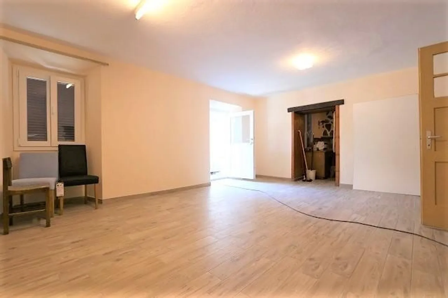 7 1/2-Room Single-Family House with Garden - Photo 3 of 24