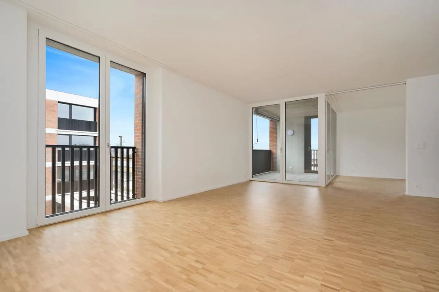 Luminoso appartamento di 4,5 stanze in un nuovo edificio, Zofingen - Foto 4 di 11