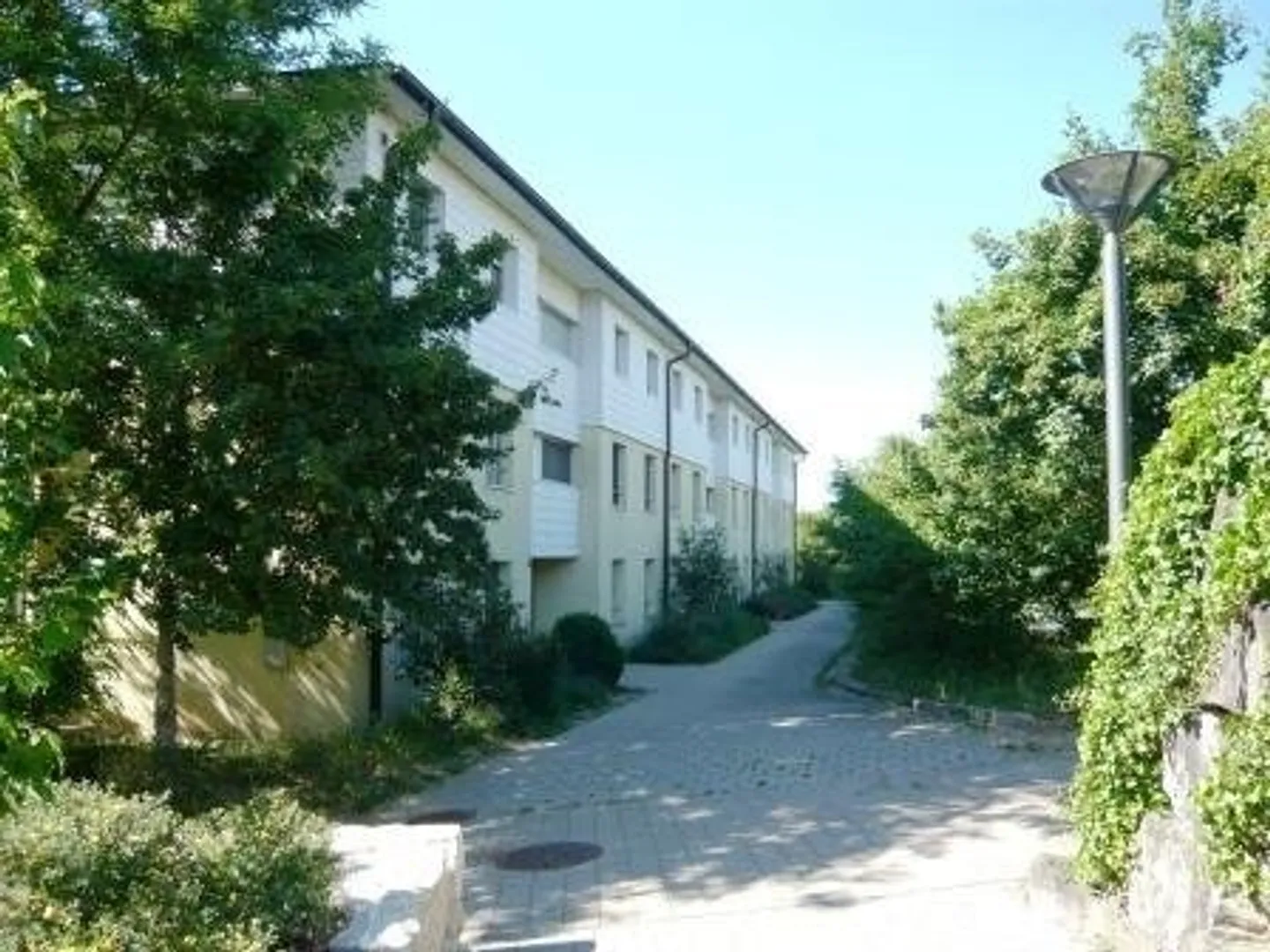 SEHR SCHÖNE ATTIKA 5.5-Zimmer-Wohnung / MAGNIFIQUE ATTIQUE DE 5.5 PIECES ! - Foto 12 von 13