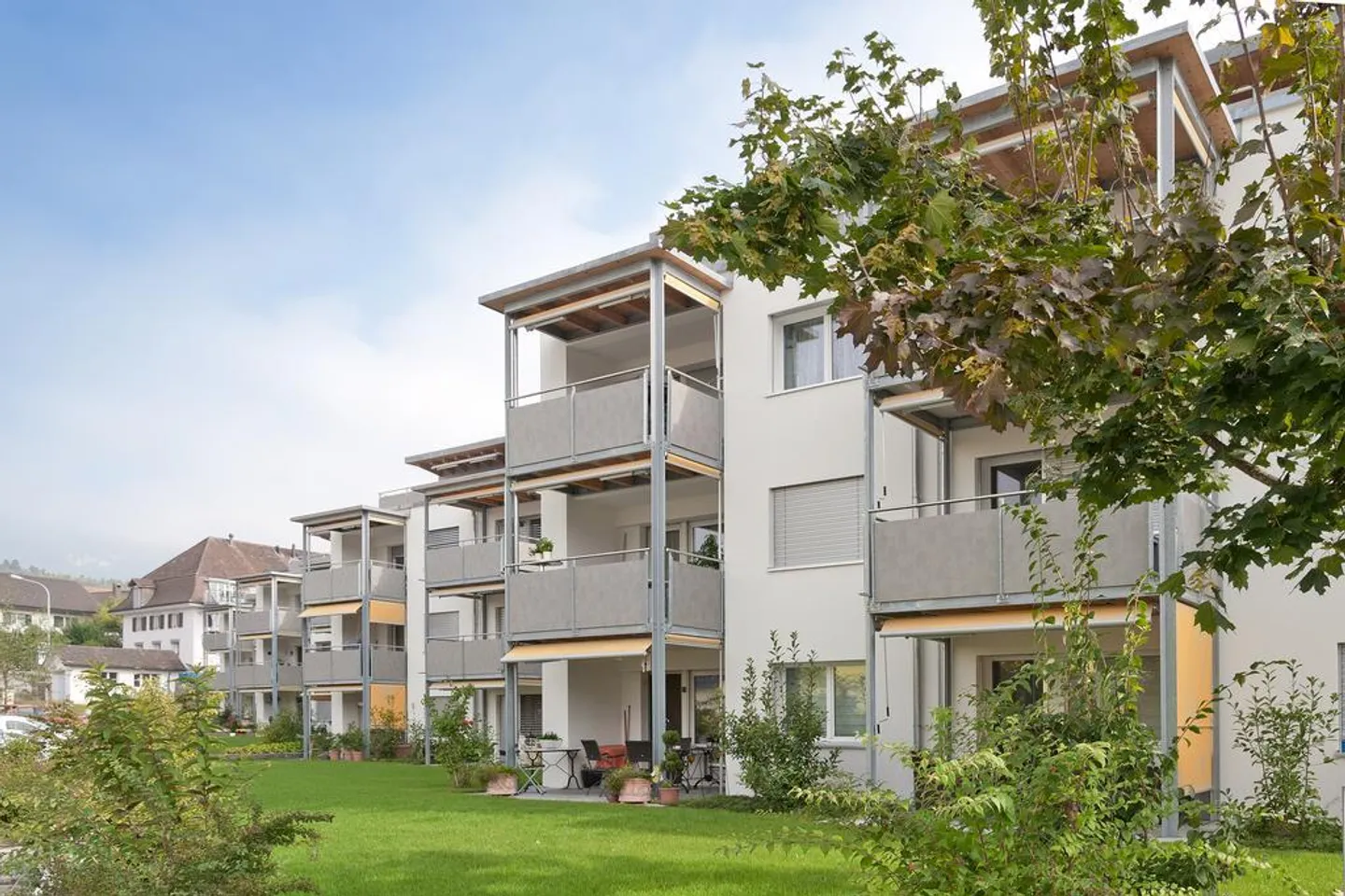 Modernes Apartment mit Balkon - Foto 1 von 5