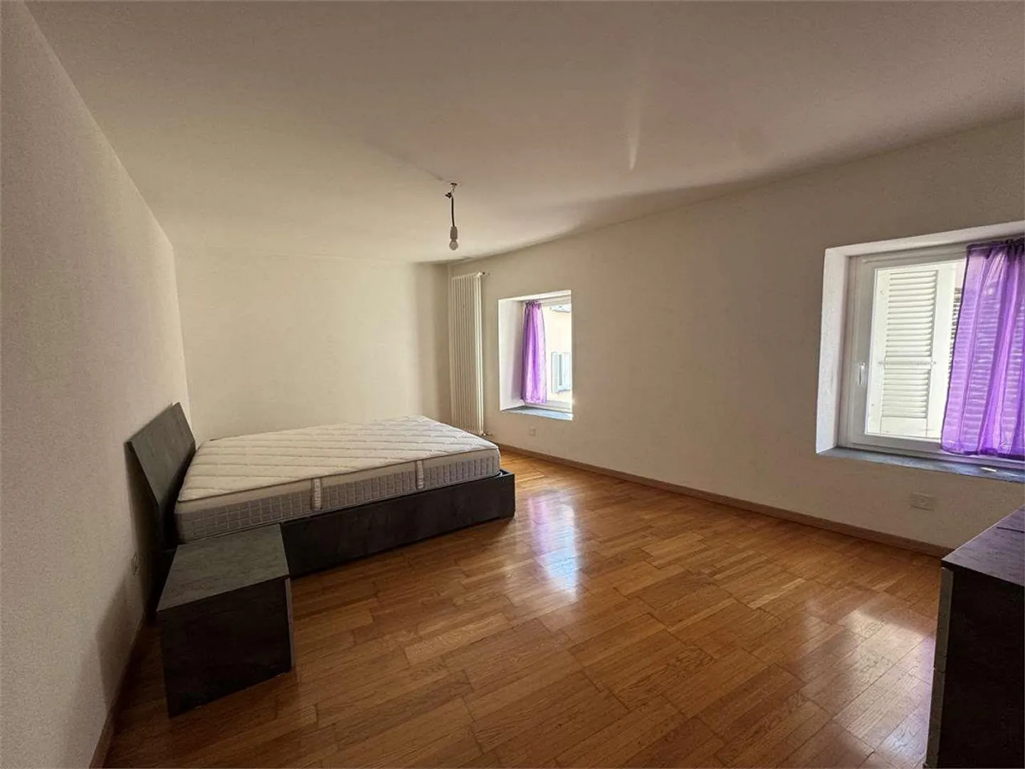 Row house surrounded by greenery with open views in San Vittore - Photo 9 of 11