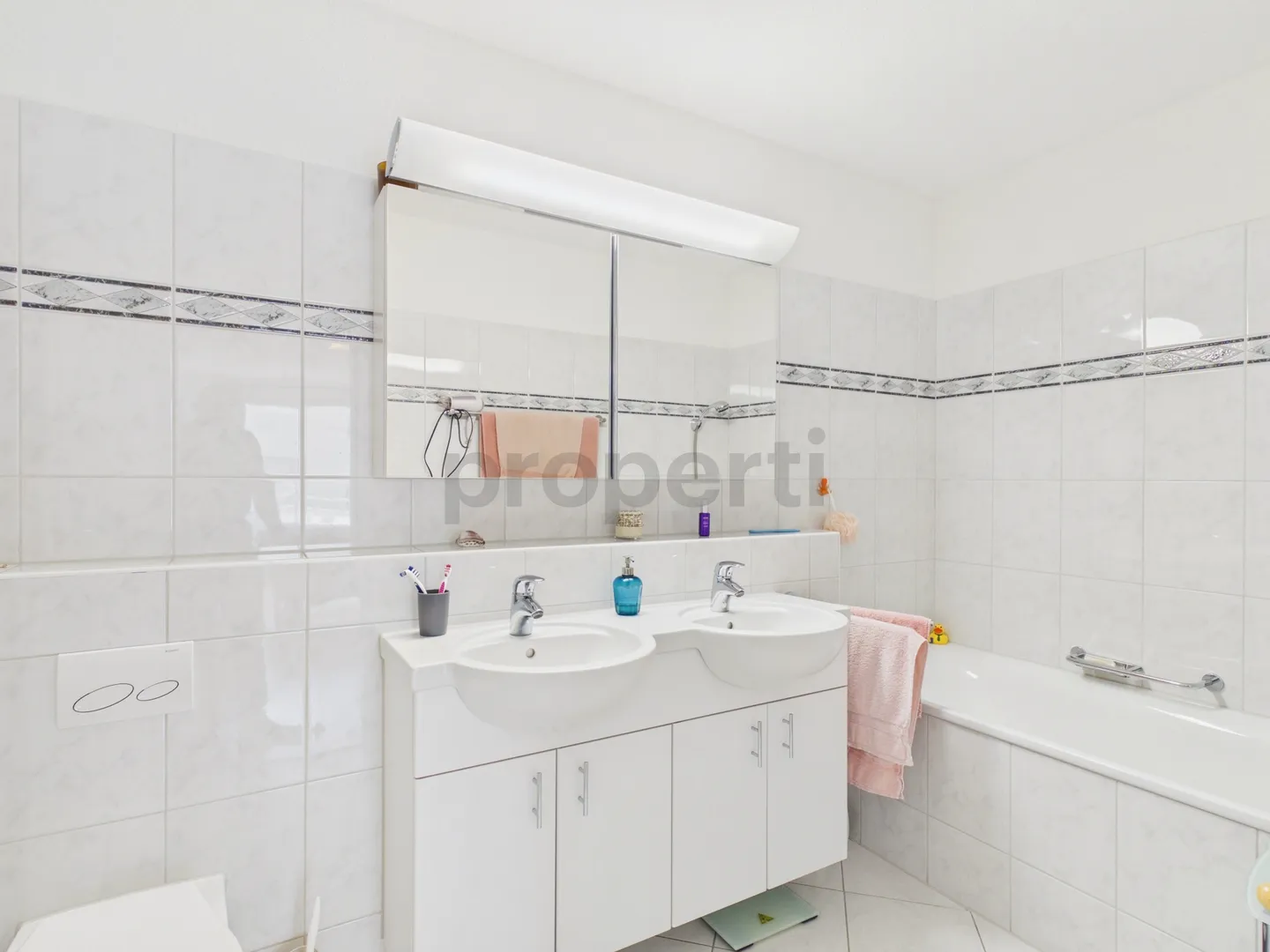 Now is the time: Top 3.5-room apartment in Otelfingen - rare opportunity in the best location! - Photo 7 of 10