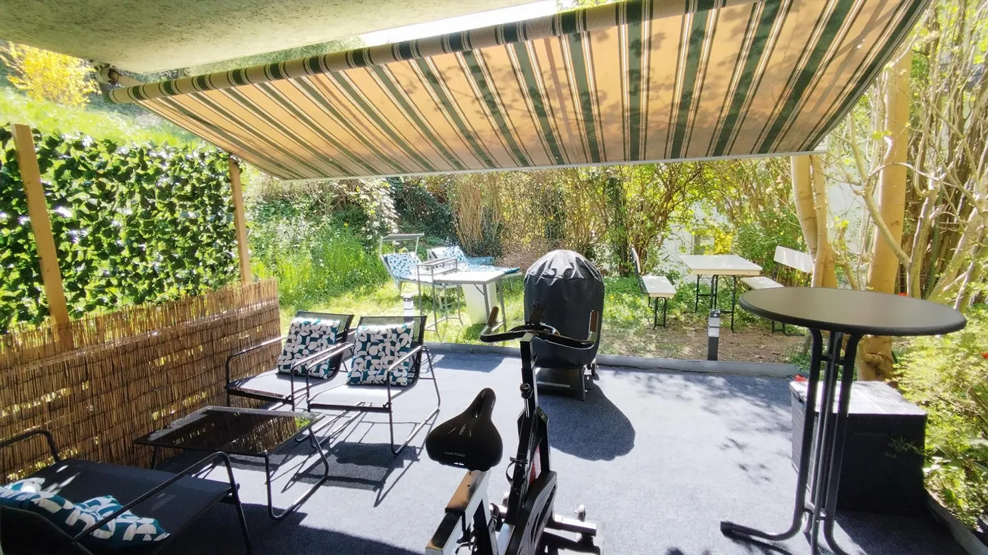 Charming 2.5-room apartment with terrace - Photo 8 of 8