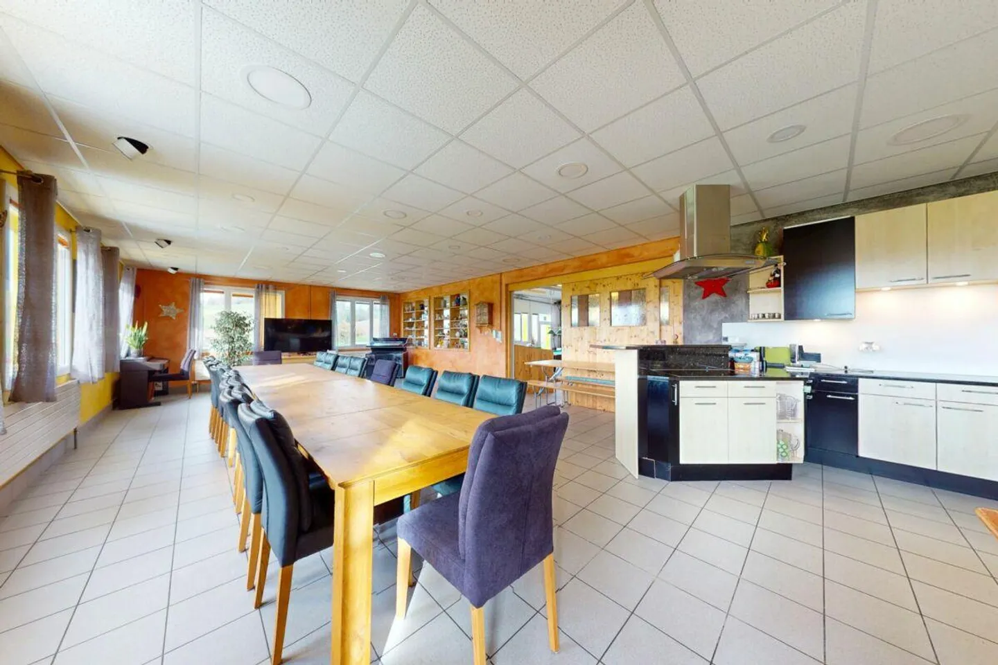 Affascinante casa residenziale con laboratorio e panorama alpino - Foto 7 di 18