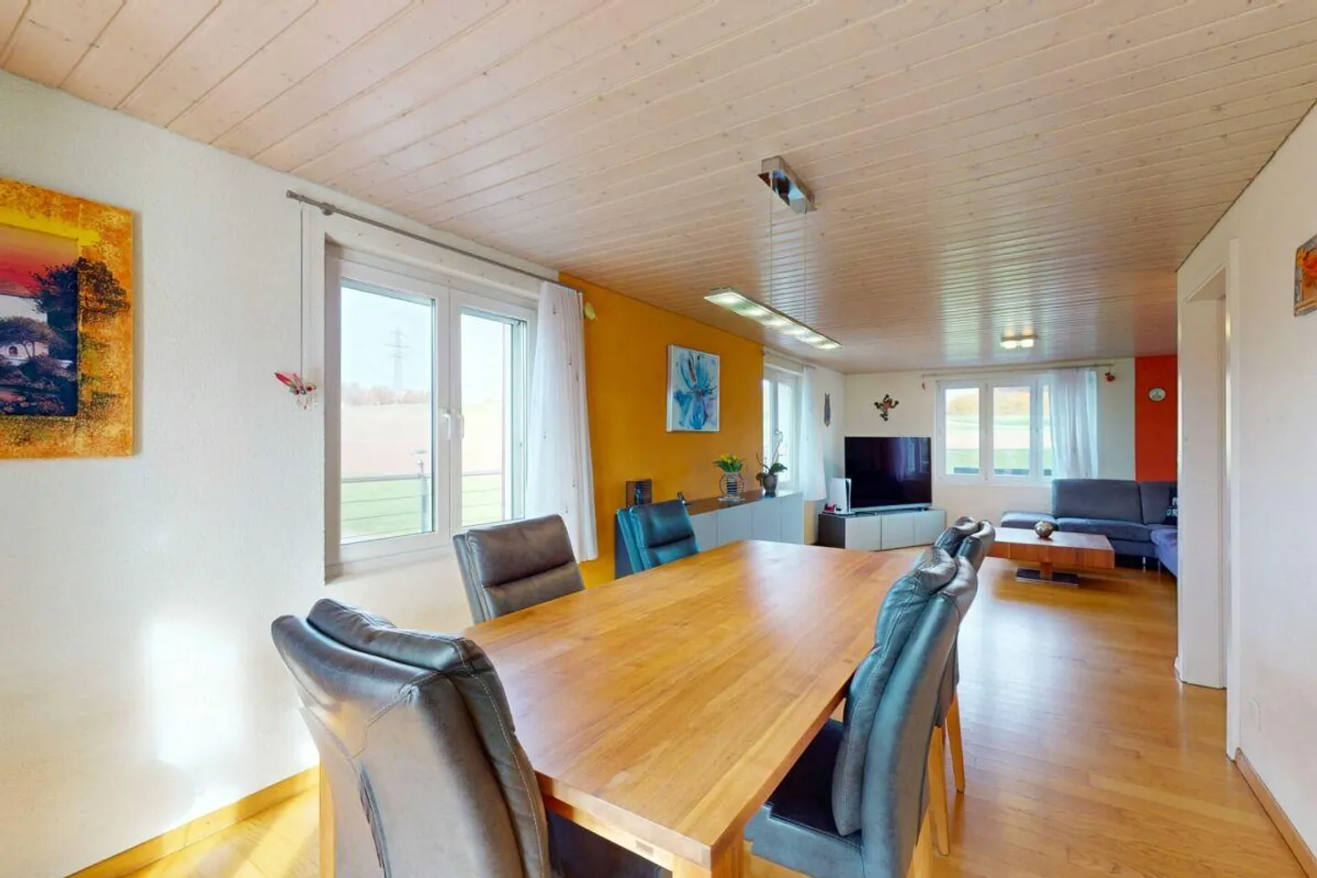 Affascinante casa residenziale con laboratorio e panorama alpino - Foto 12 di 18