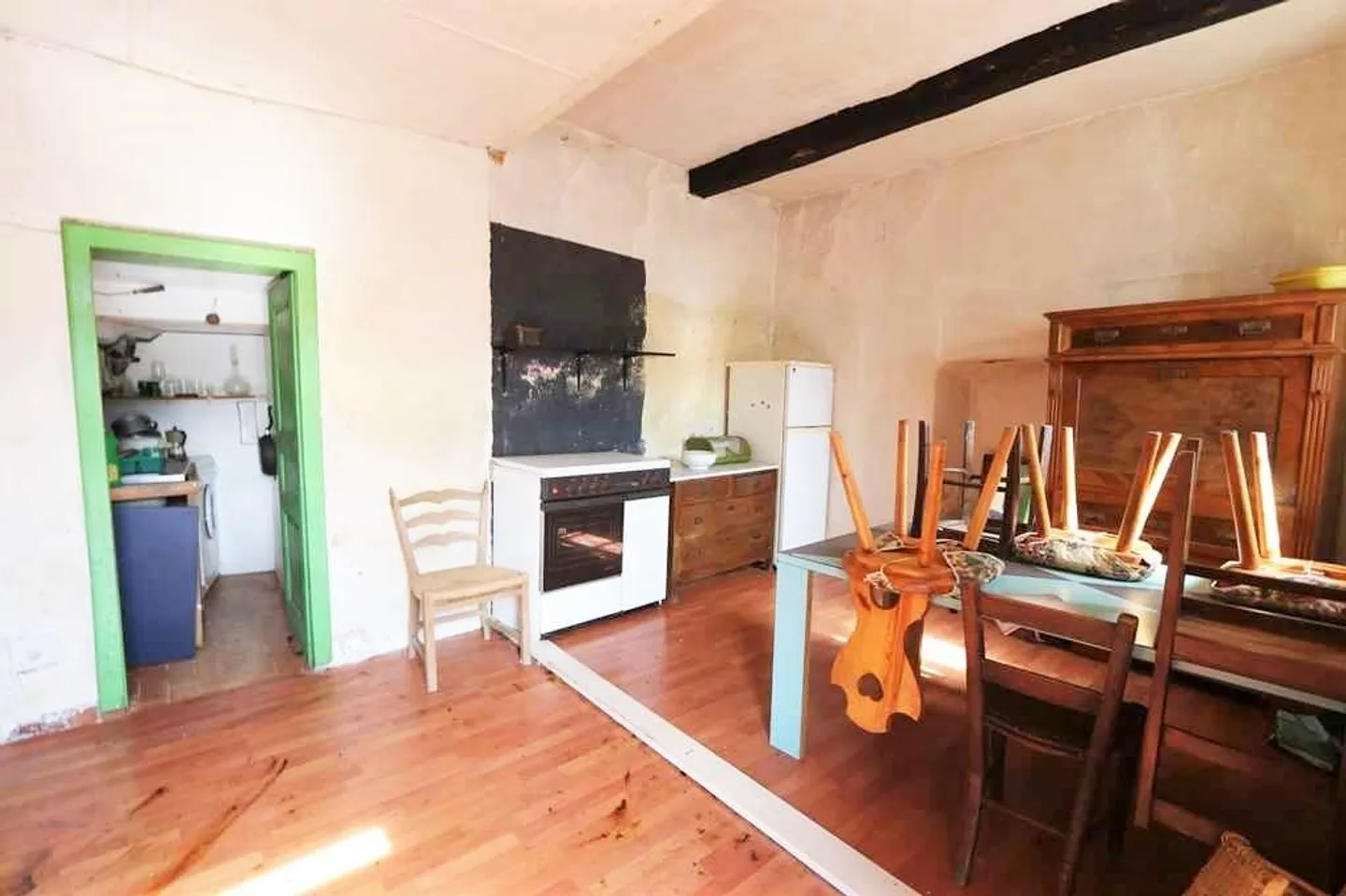 Casa di villaggio di 3 1/2 locali con balcone e vista da ristrutturare - Foto 3 di 15