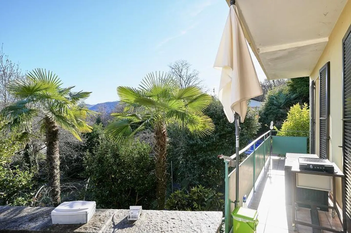 4 1/2-Room Villa with Swimming Pool and Beautiful Garden - Photo 17 of 31