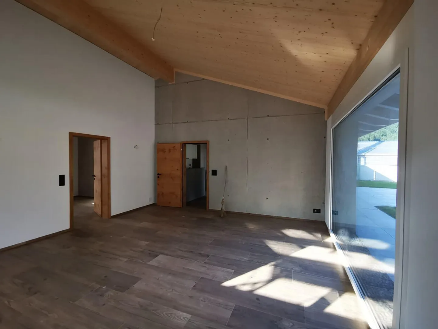 Beautiful 5.5-room new apartment with XXL terrace & lawn - Photo 3 of 21