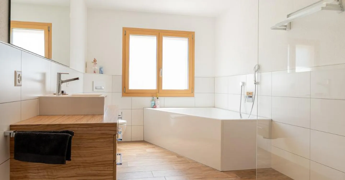 Modern 4.5-room apartment with optimal view in Bürchen - Photo 11 of 11