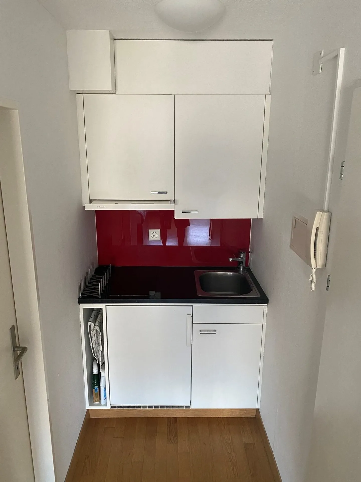 Cozy 1-room apartment with balcony in Büron - Photo 3 of 10