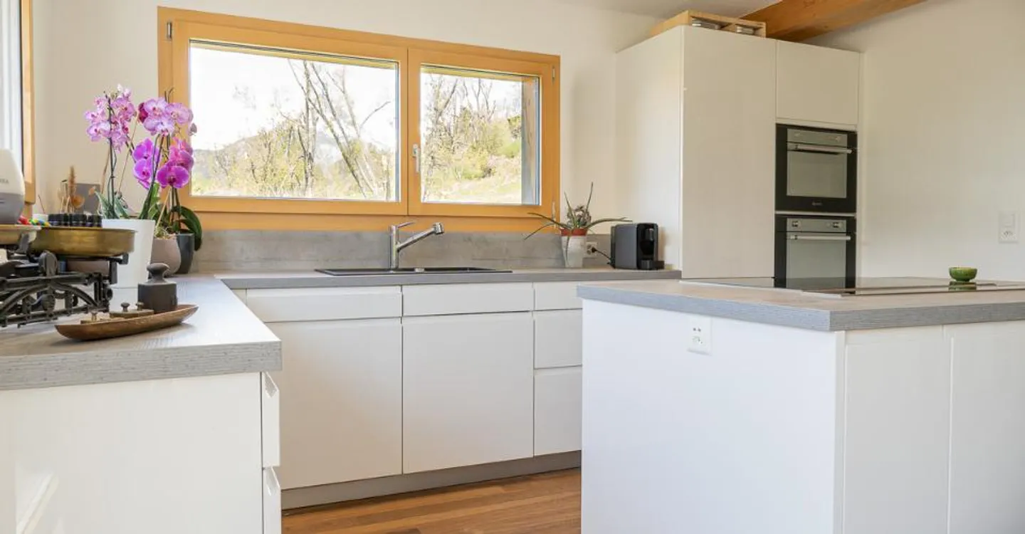 Modern 4.5-room apartment with optimal view in Bürchen - Photo 4 of 11