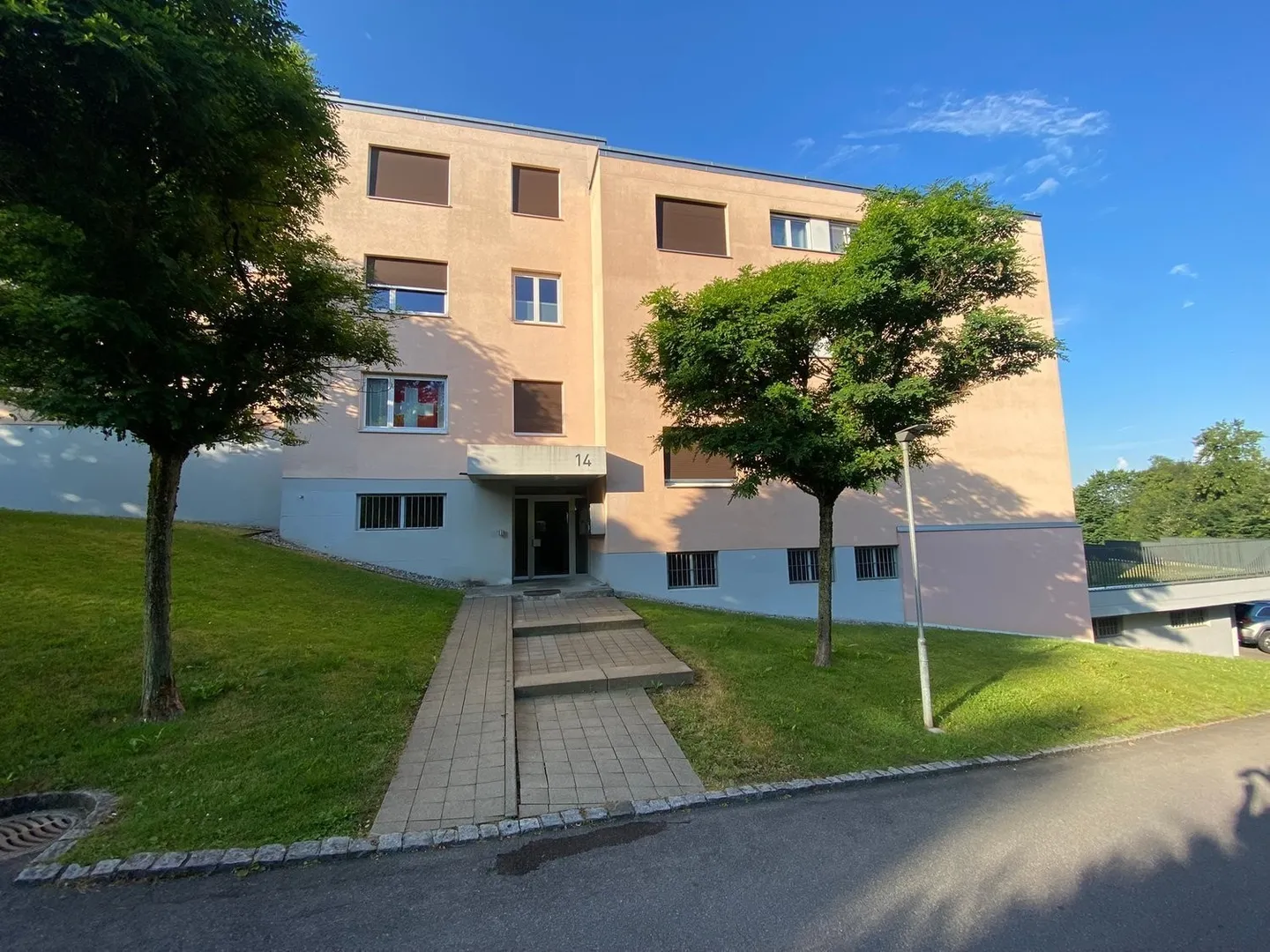 Cozy 1-room apartment with balcony in Büron - Photo 1 of 10