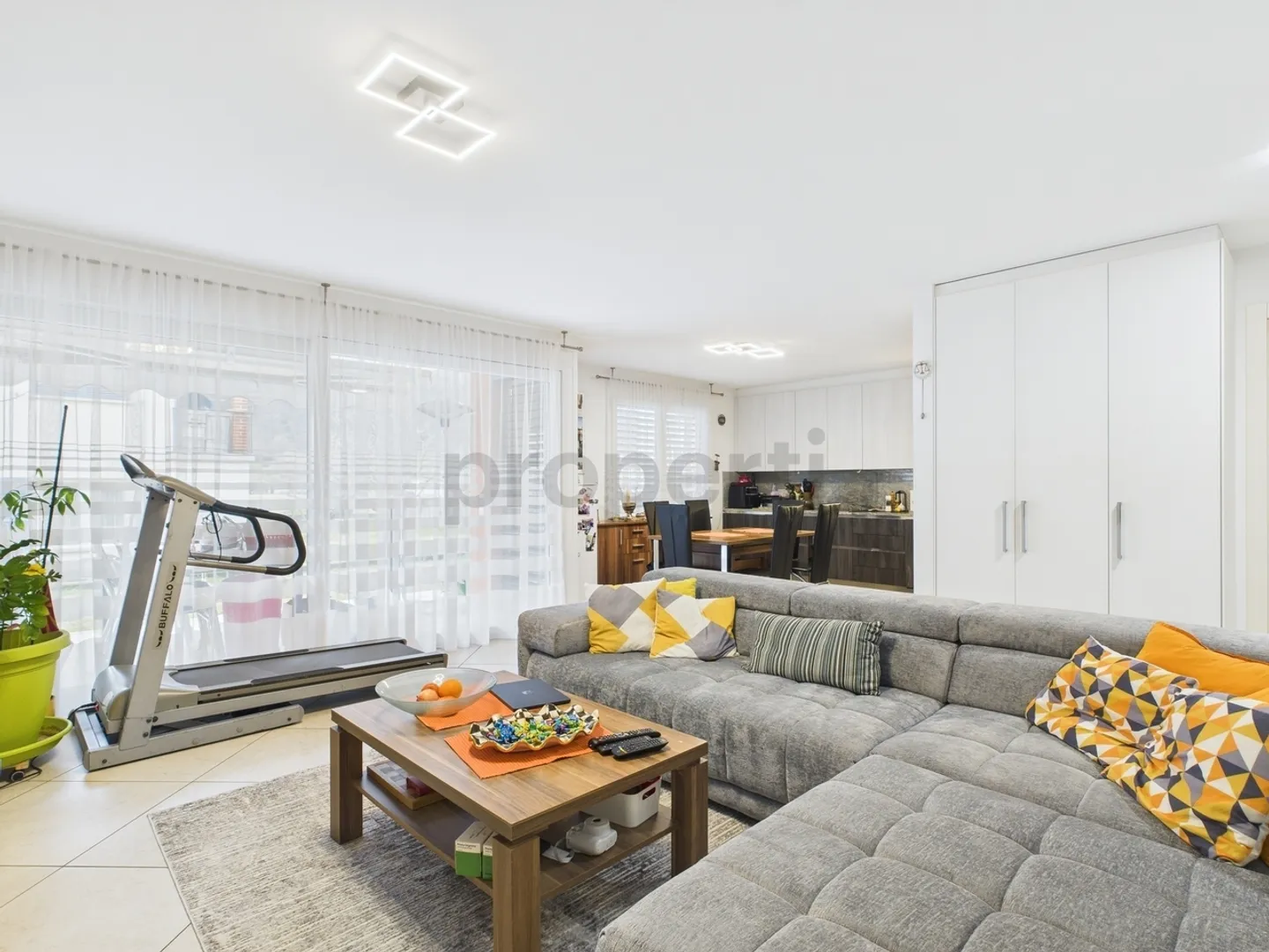 4,5-Zimmer-Wohnung in ruhiger und gut angebundener Lage in Cadenazzo - Foto 1 von 11