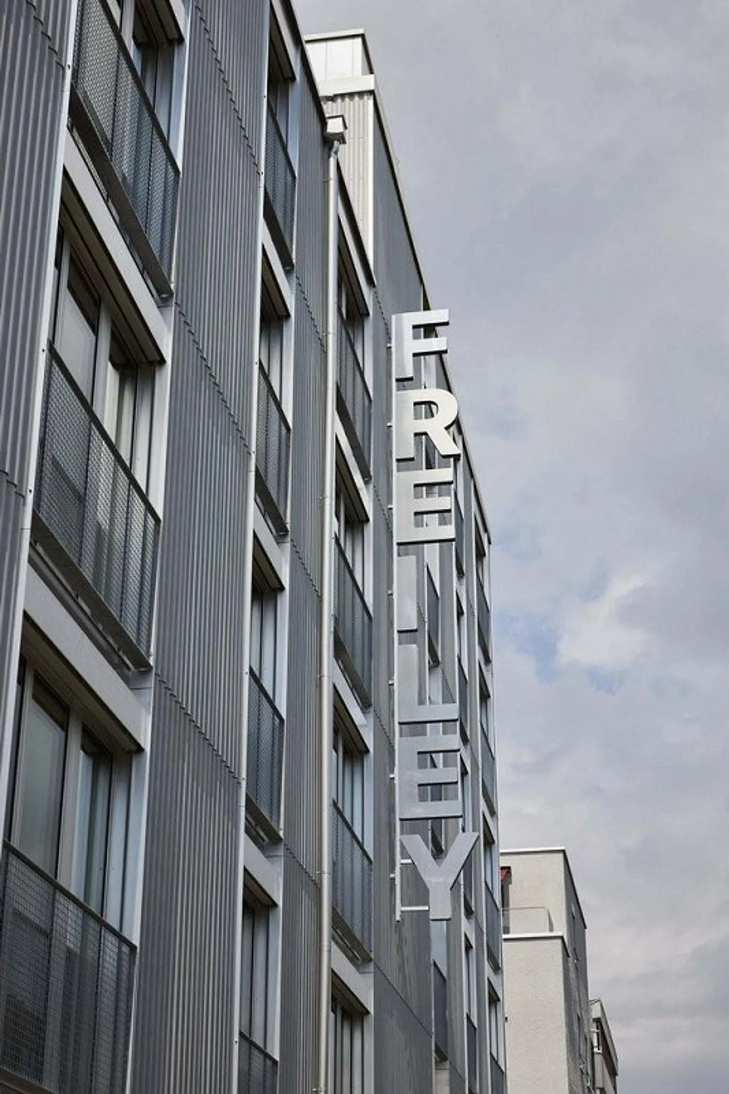 Appartement moderne à Zurich - Photo 2 sur 9