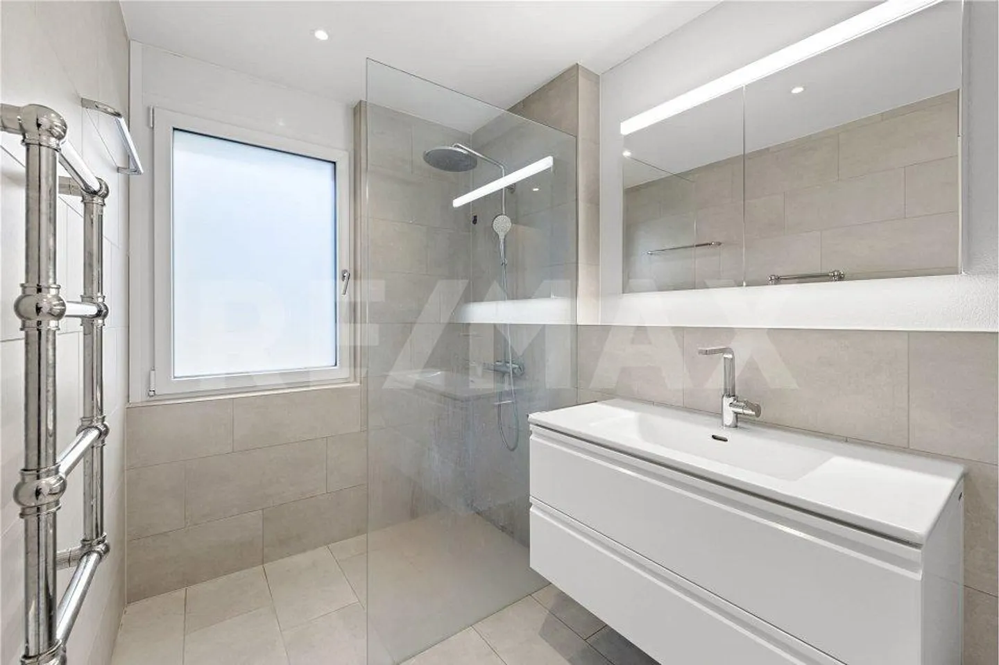 Appartement moderne avec jardin à Zwillikon - Photo 9 sur 11