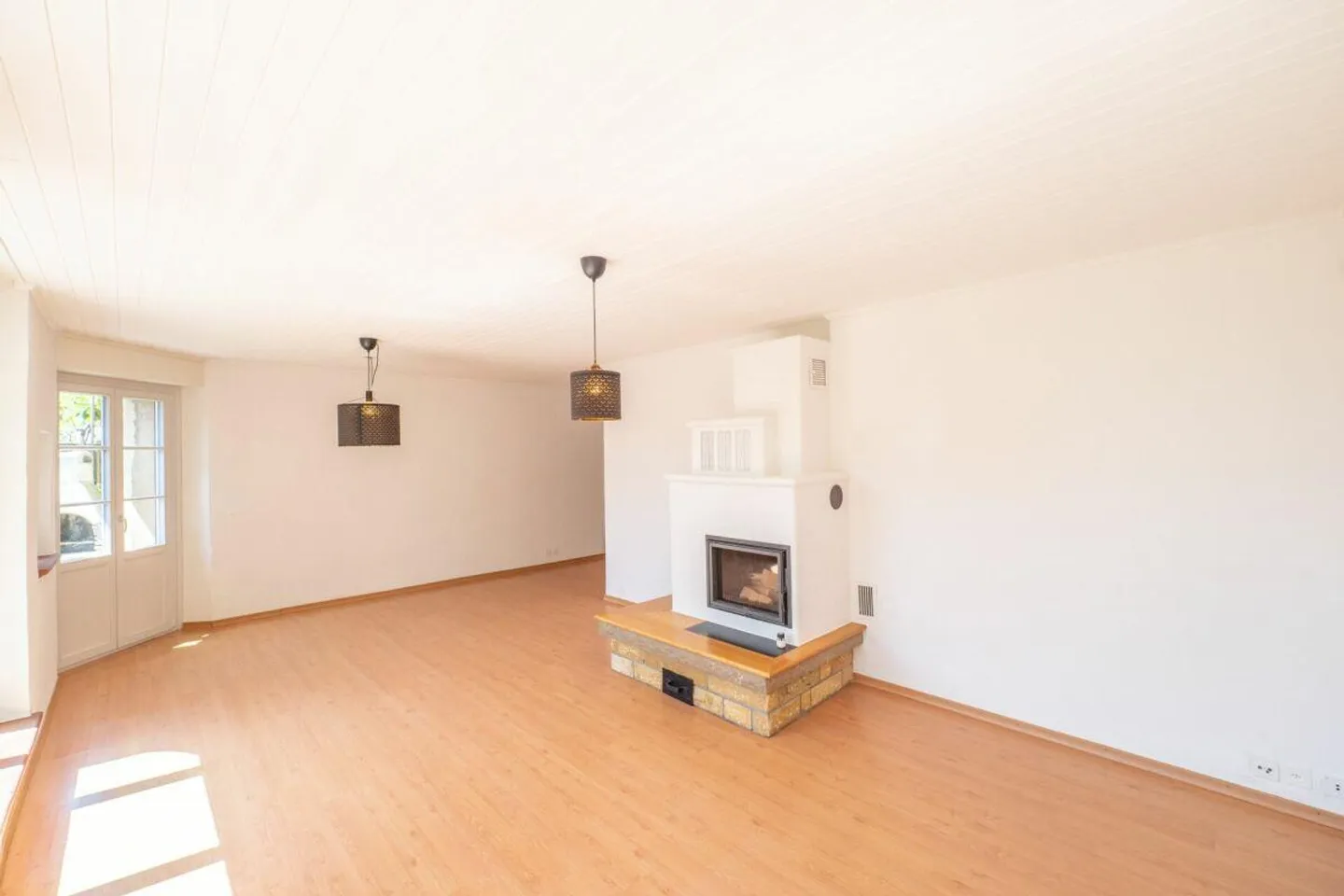 Fehr Immobiliare - Appartamento al piano terra con 4 camere vicino al lago - Foto 5 di 13