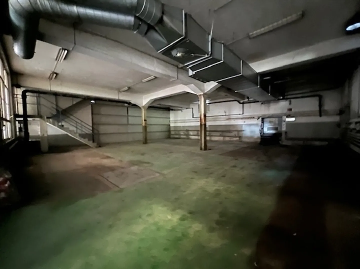 Workshop - Photo 2 of 4