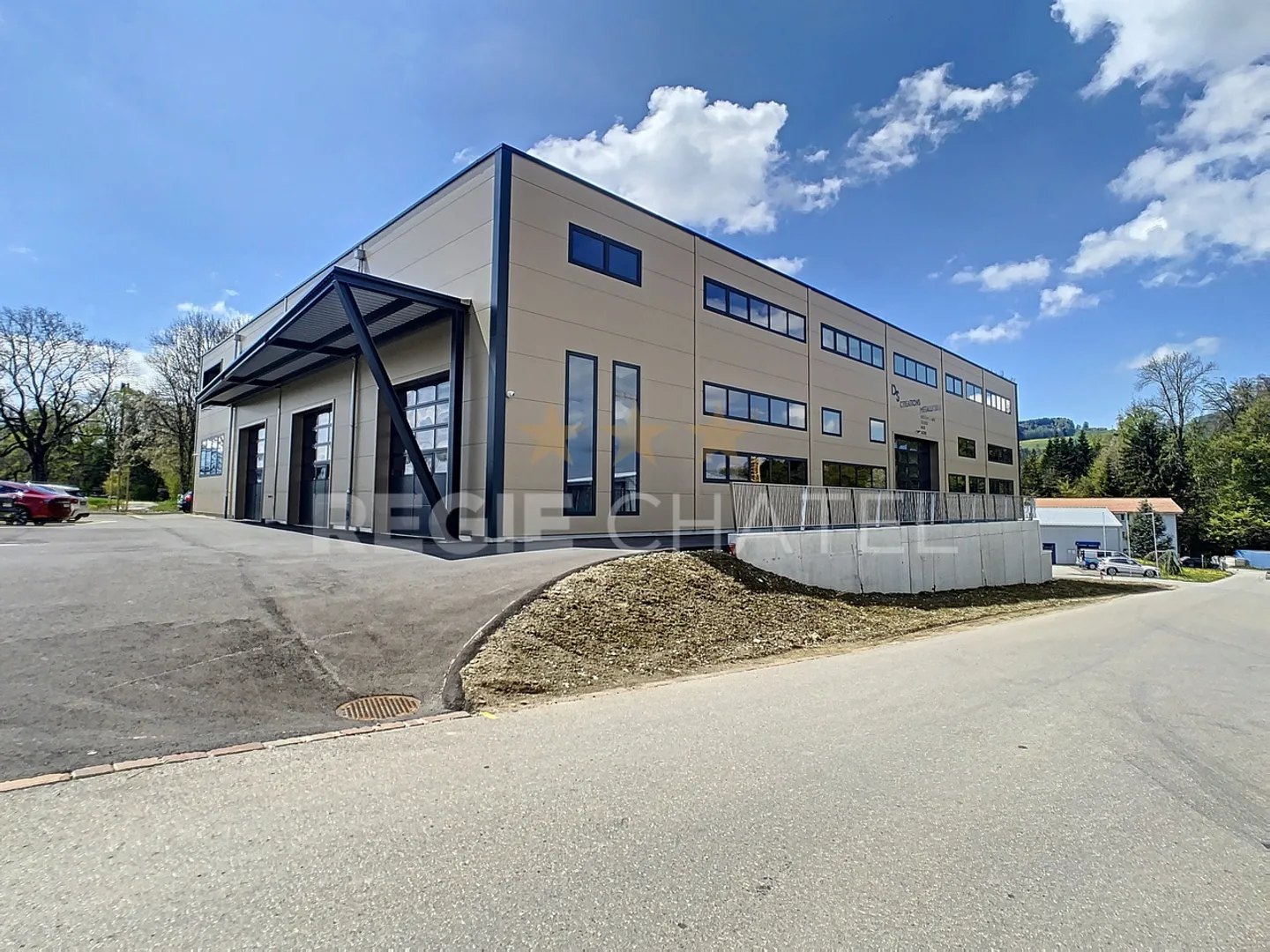 Zona industriale Ufficio nel centro business - Foto 1 di 6