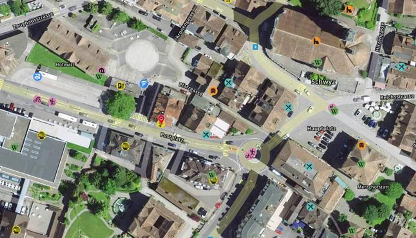 Edificio residenziale e commerciale in posizione centrale a Schwyz - Foto 4 di 4