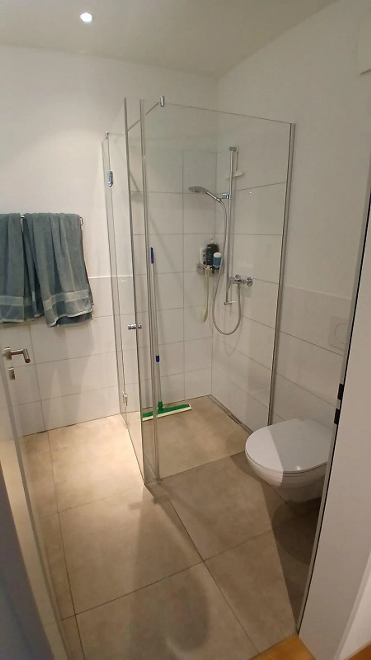 Moderne 3.5 Zimmer-Wohnung mit viel Licht & grossem Balkon - Foto 5 von 9