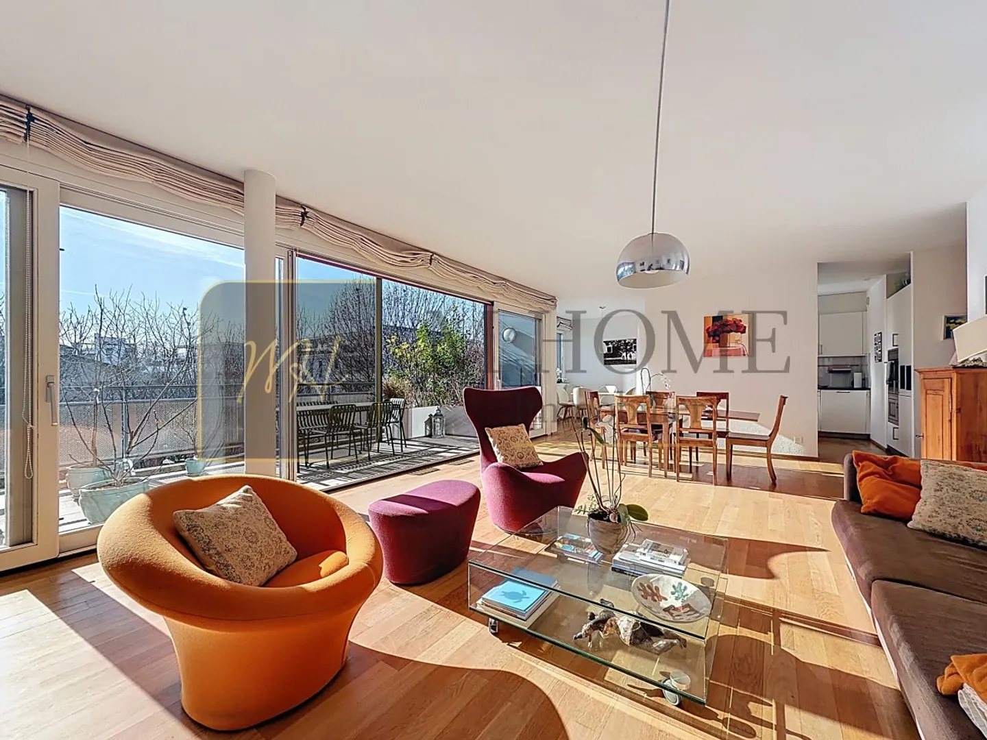 Spacious Apartment with Alpine View - Photo 3 of 13