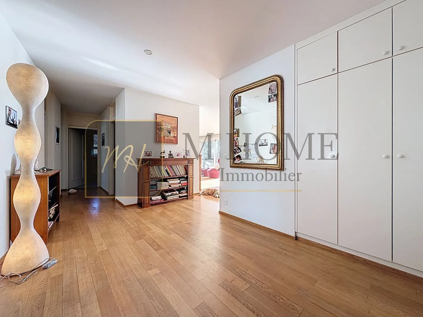 Spacious Apartment with Alpine View - Photo 8 of 13