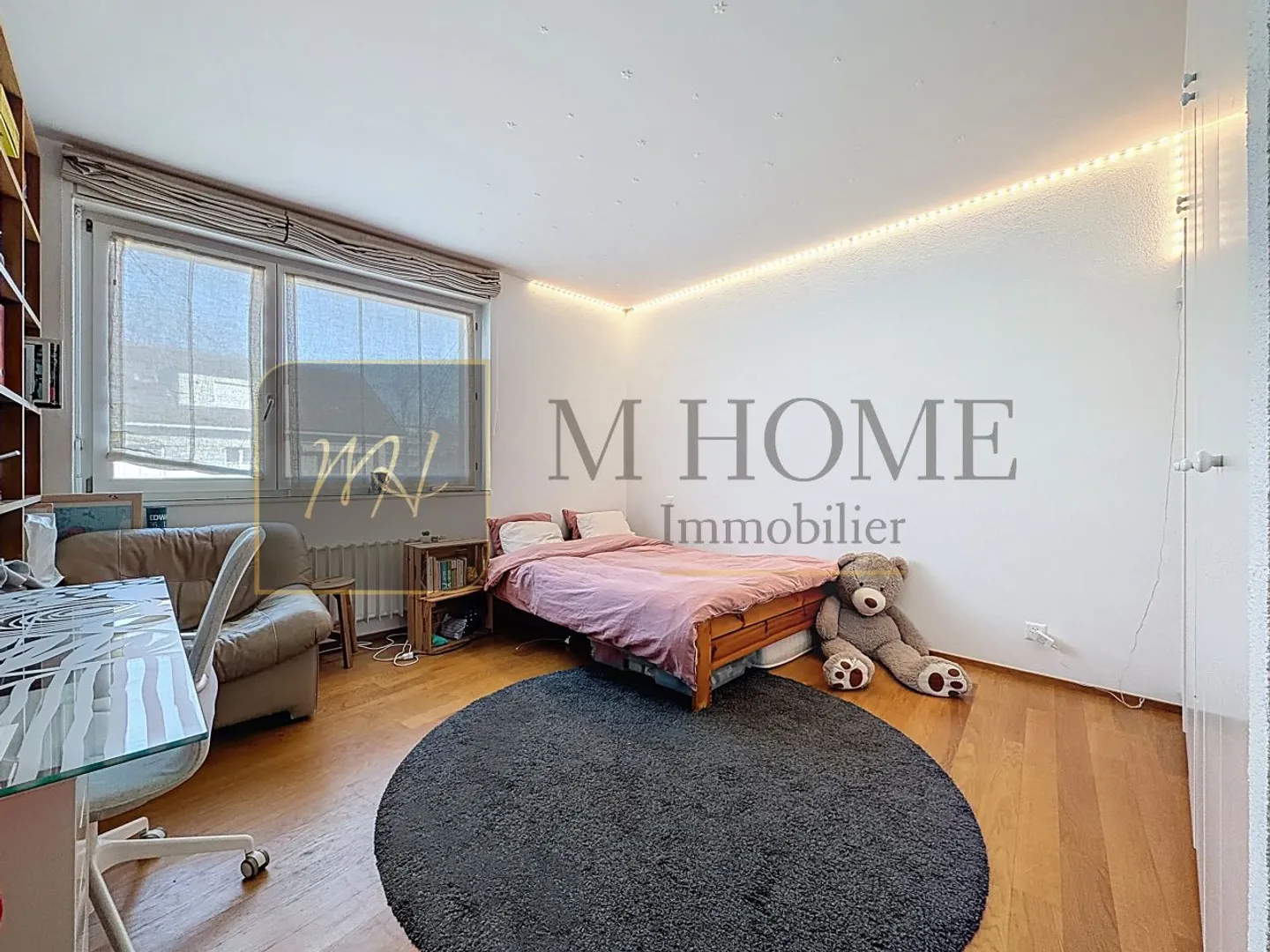 Spacious Apartment with Alpine View - Photo 13 of 13