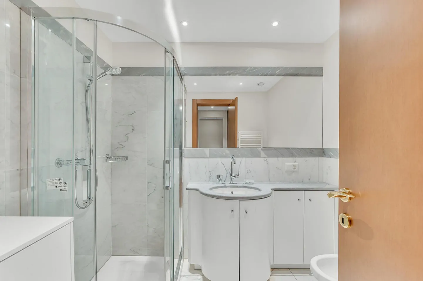 Appartamento elegante con vista lago - Foto 11 di 11
