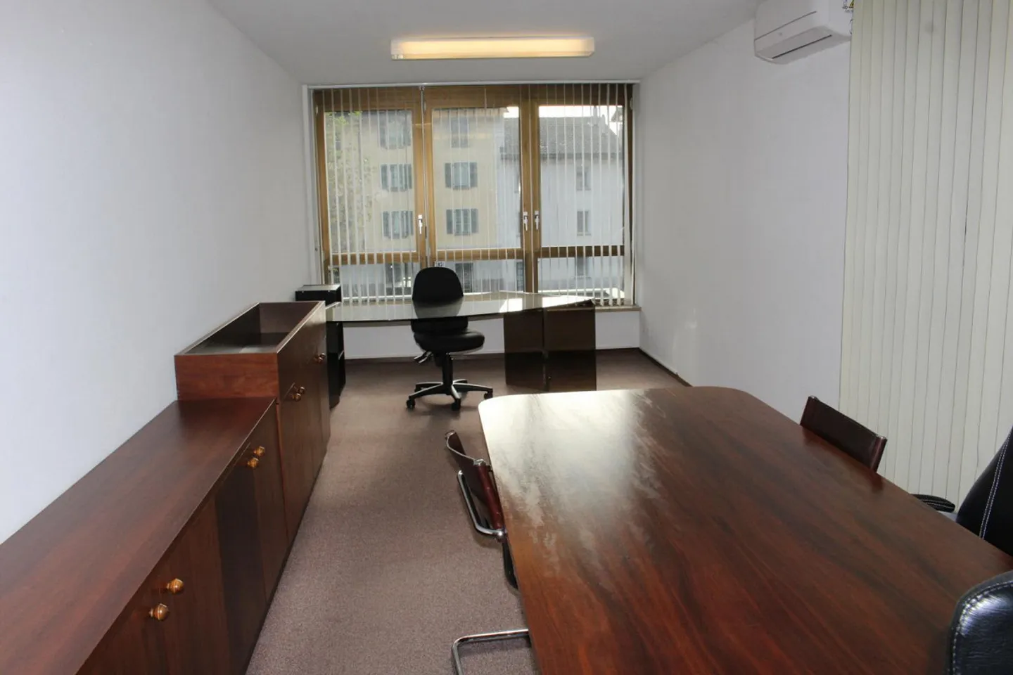 4 Büroräume von ca. 100 m2 an sehr zentraler Lage / 4 locali uffici... - Foto 3 di 13