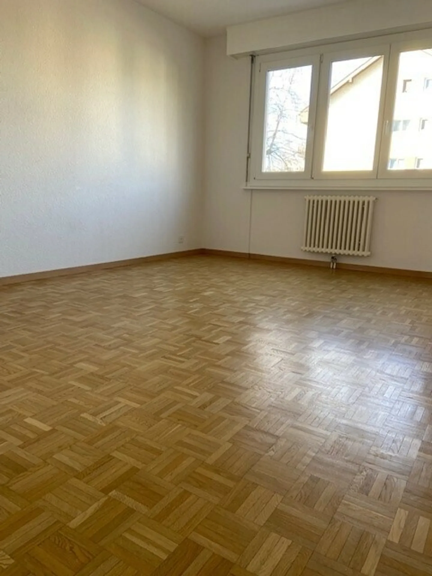 5½ ROOM APARTMENT IN A FAMILY NEIGHBORHOOD - Photo 6 of 14