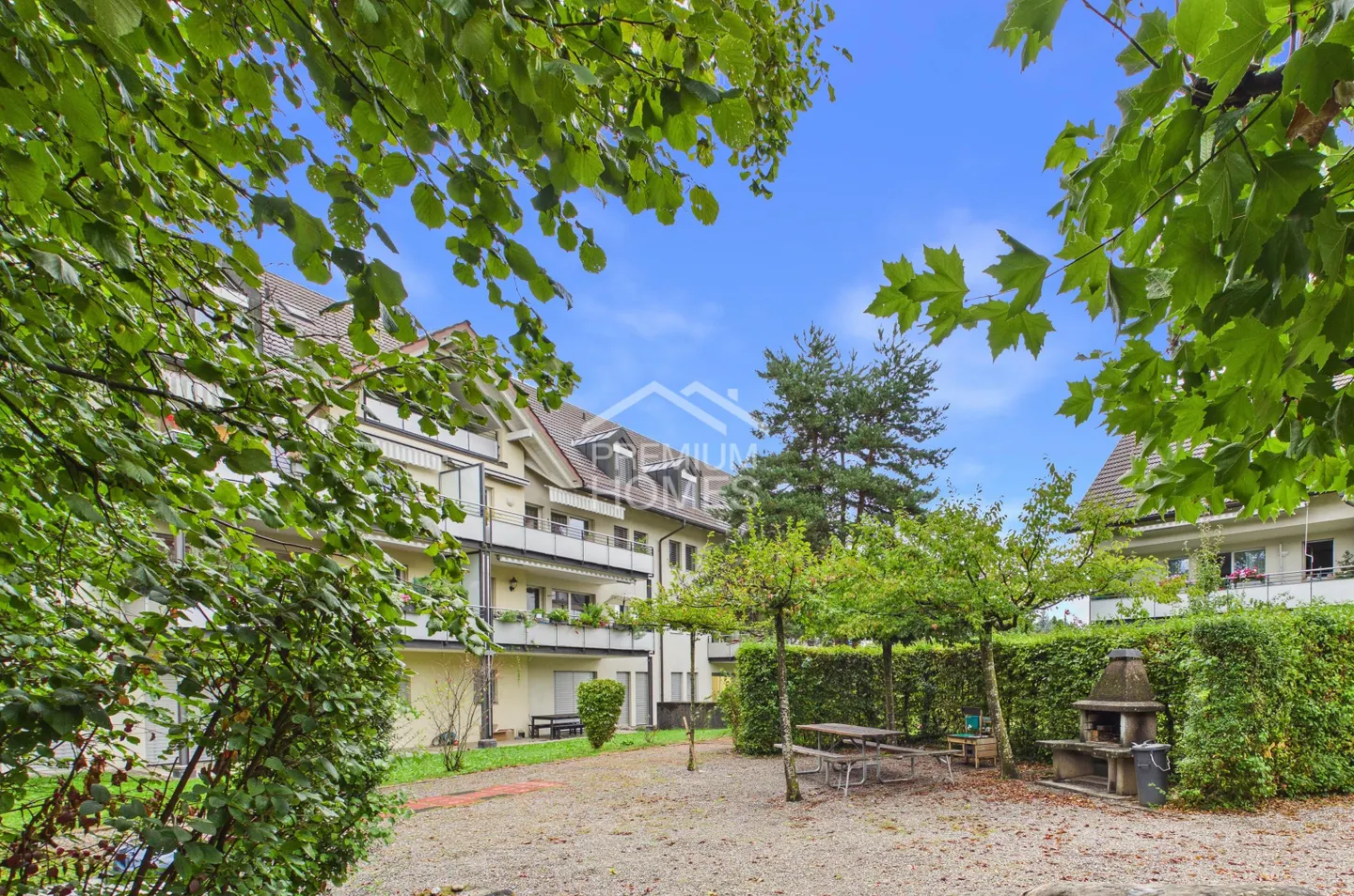 Stilvolles Apartment mit Grünblick - Foto 1 von 9