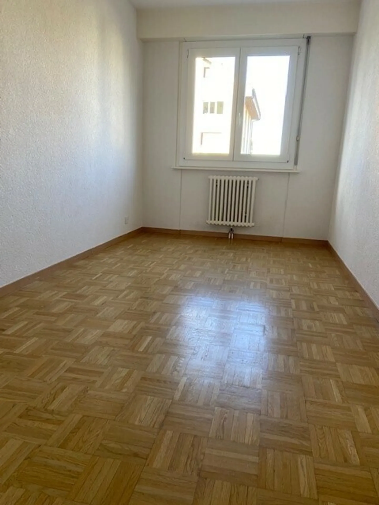 5½ ROOM APARTMENT IN A FAMILY NEIGHBORHOOD - Photo 7 of 14