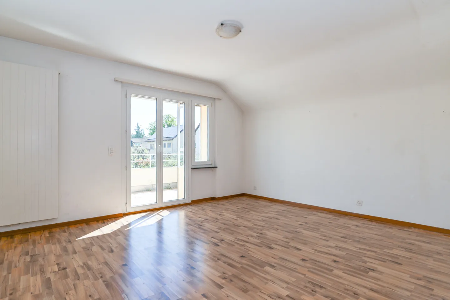 Renoviertes Einfamilienhaus in Zelgli - Foto 9 von 14