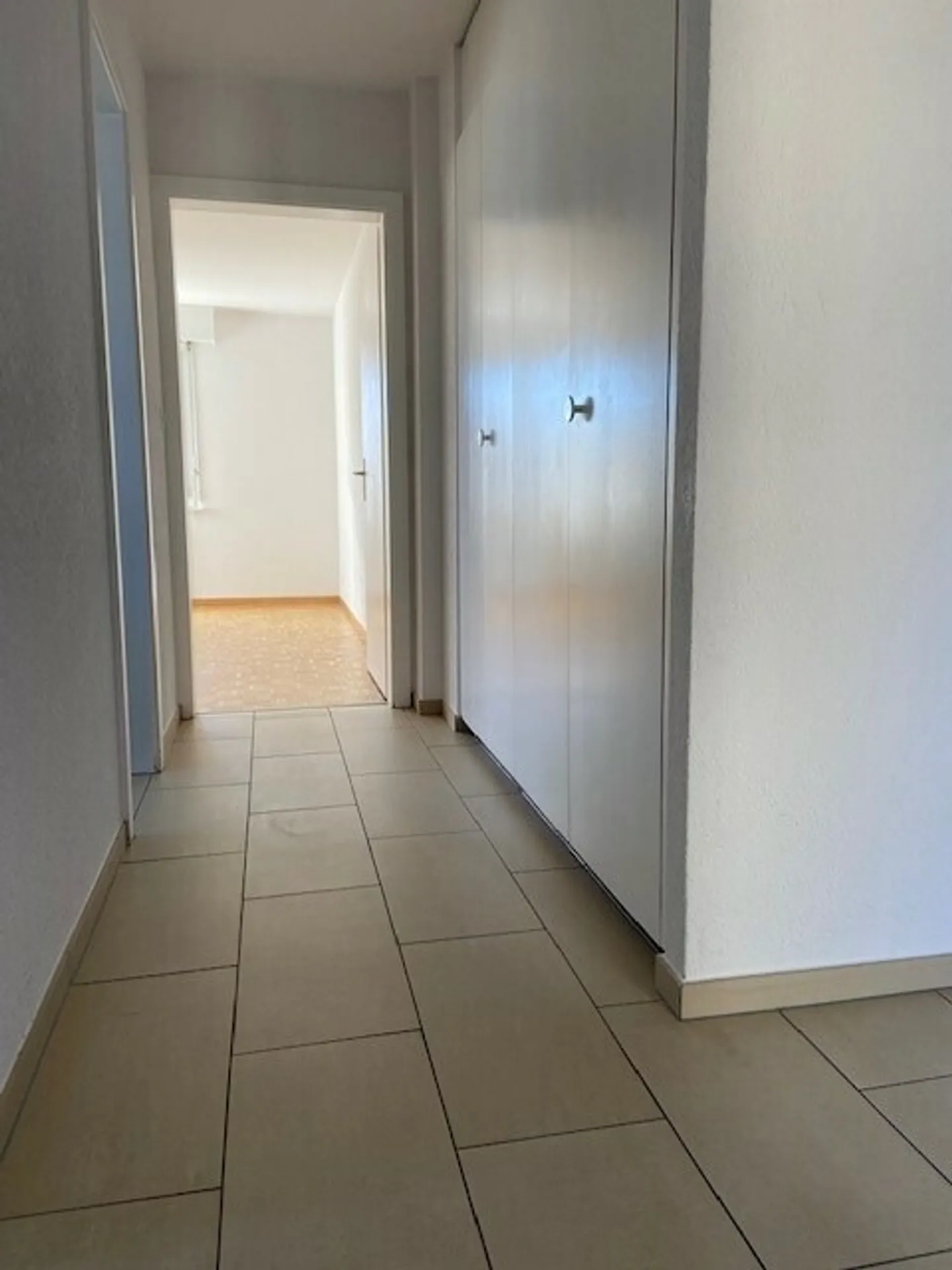 5½ ROOM APARTMENT IN A FAMILY NEIGHBORHOOD - Photo 9 of 14