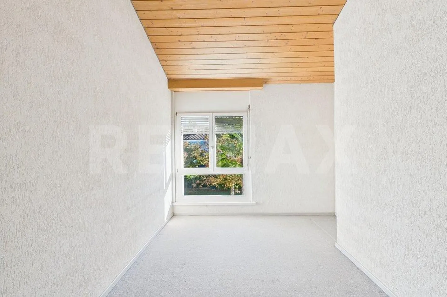 6-room House - Photo 13 of 13