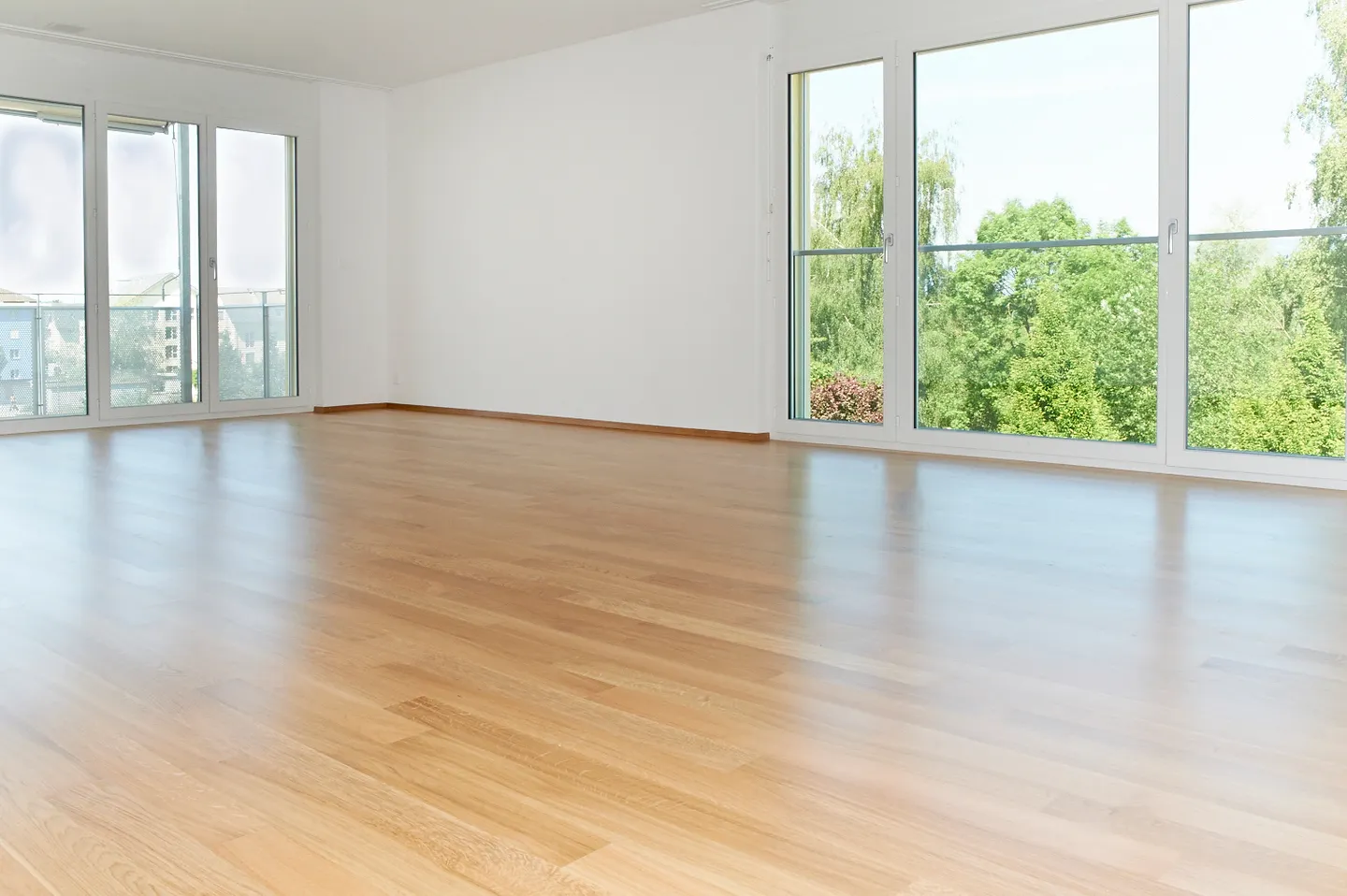 Modernes Minergie-Apartment - Foto 2 von 6