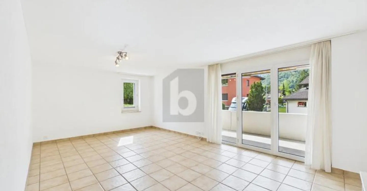 PLENTY OF SPACE FOR FAMILY AND FUTURE - Photo 5 of 6