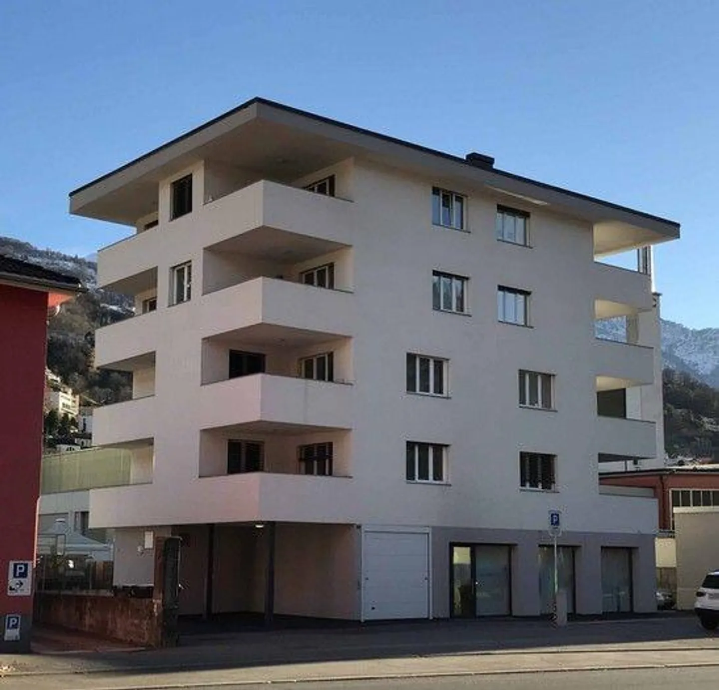 *3 Appartamenti e un spazio commerciale* - Foto 2 di 13