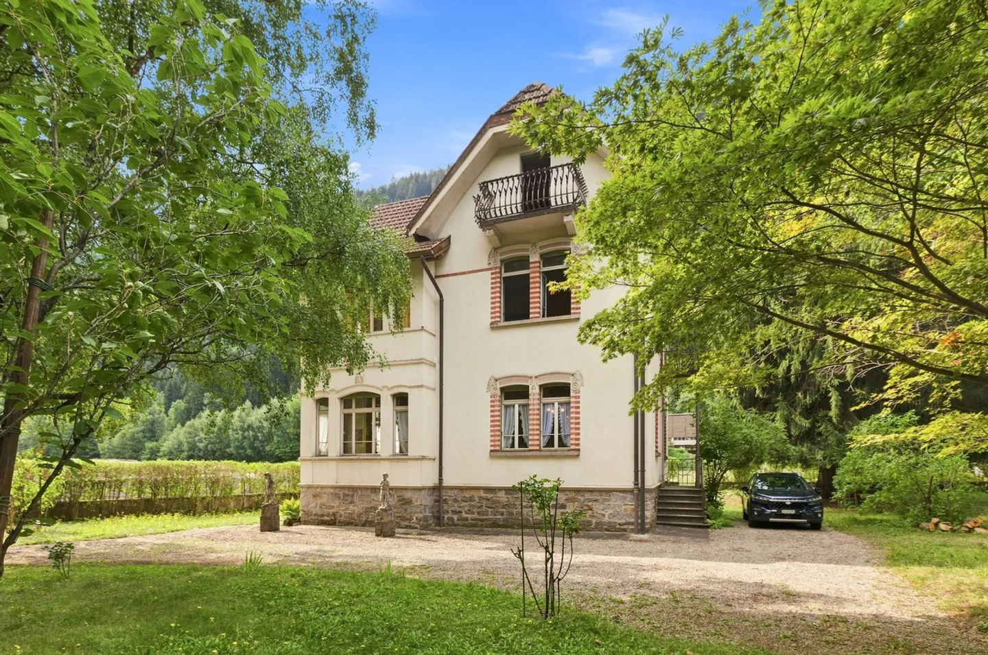 Casa d'epoca con affreschi nel cuore della Leventina - Foto 1 von 13