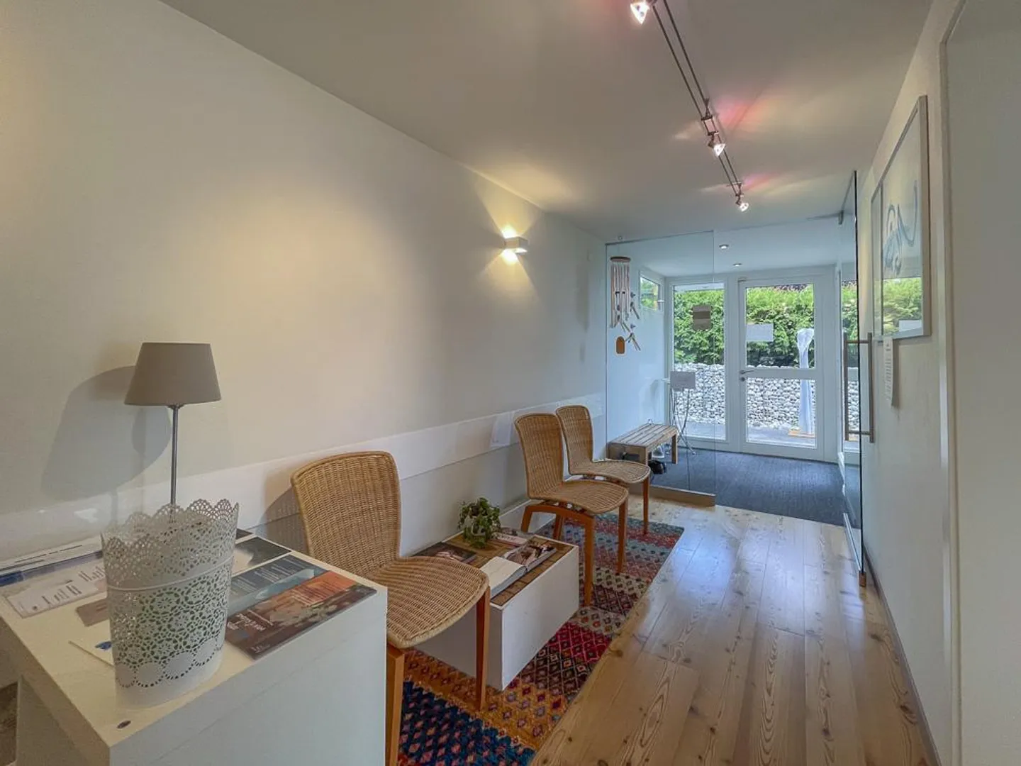 Offices for rent? Versatile offices of about 100 m² in an exceptional setting - Photo 2 of 8