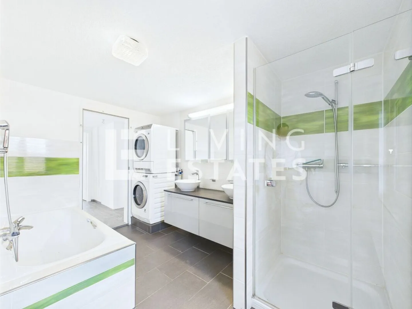 IDYLLIQUE ÉQUESTRE AU PLUS HAUT NIVEAU - CONFORT DE VIE AVEC STYLE - Photo 6 sur 19