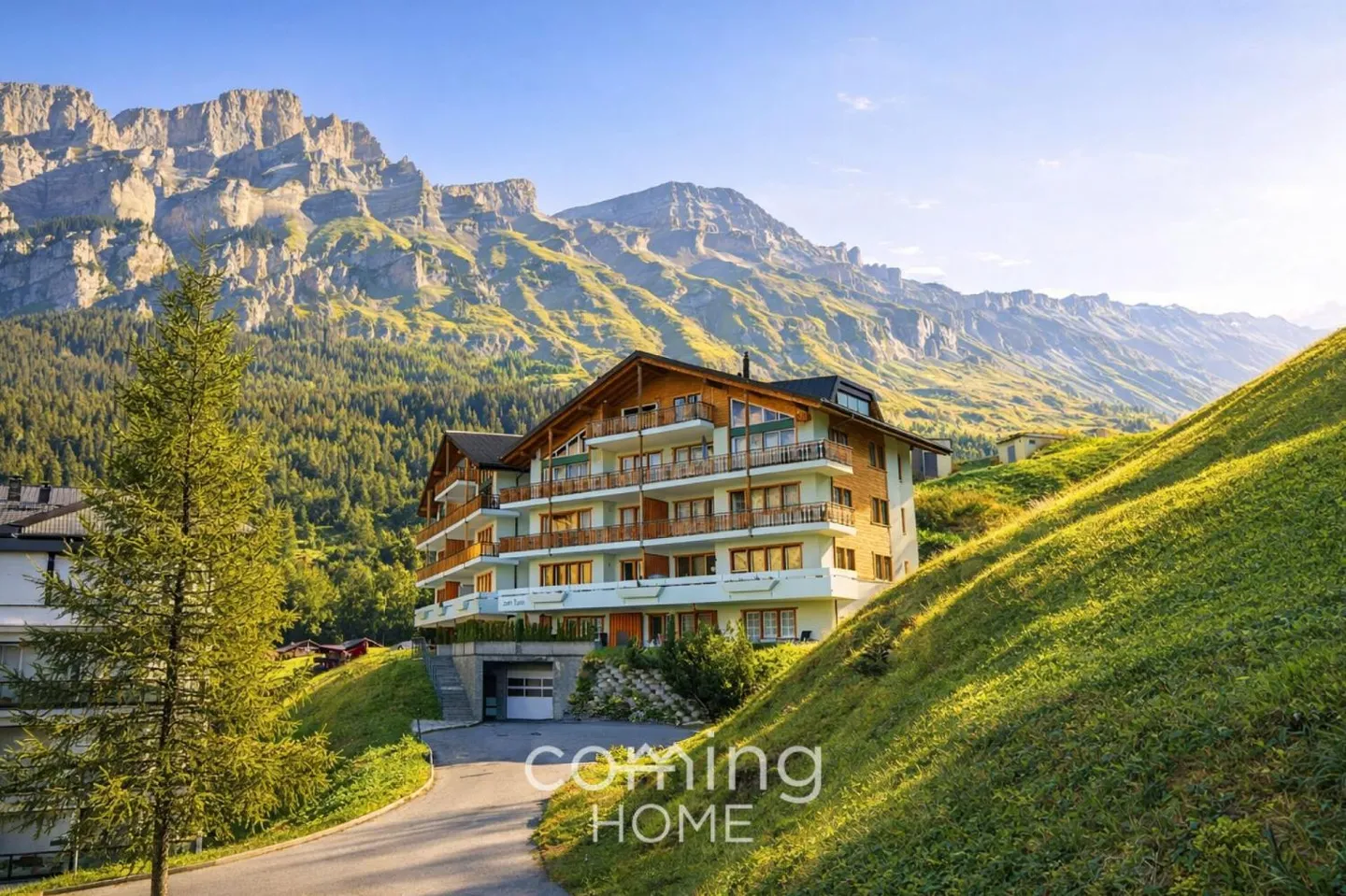 Appartamento ristrutturato con vista montagne - Foto 1 di 12