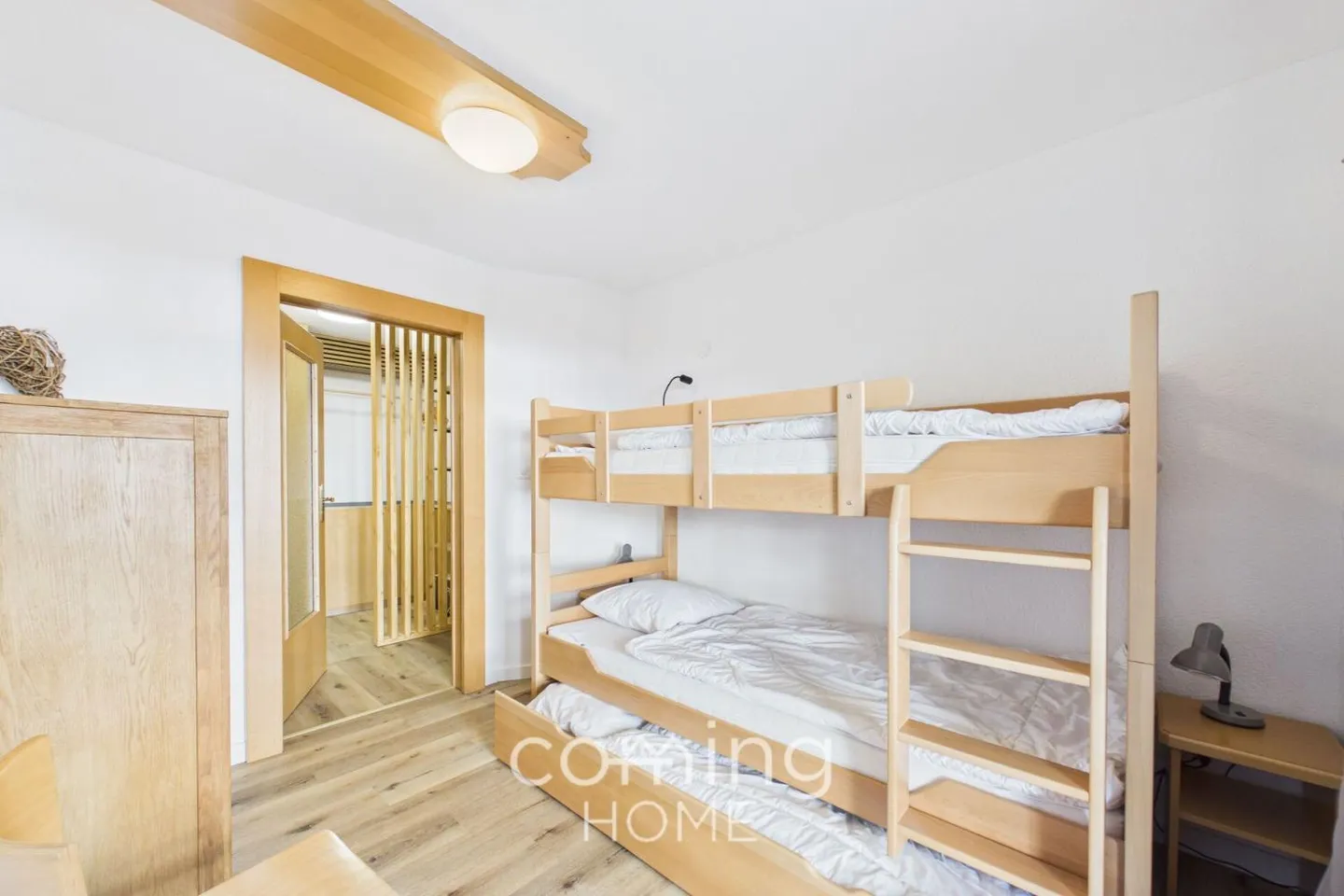 Appartamento ristrutturato con vista montagne - Foto 7 di 12