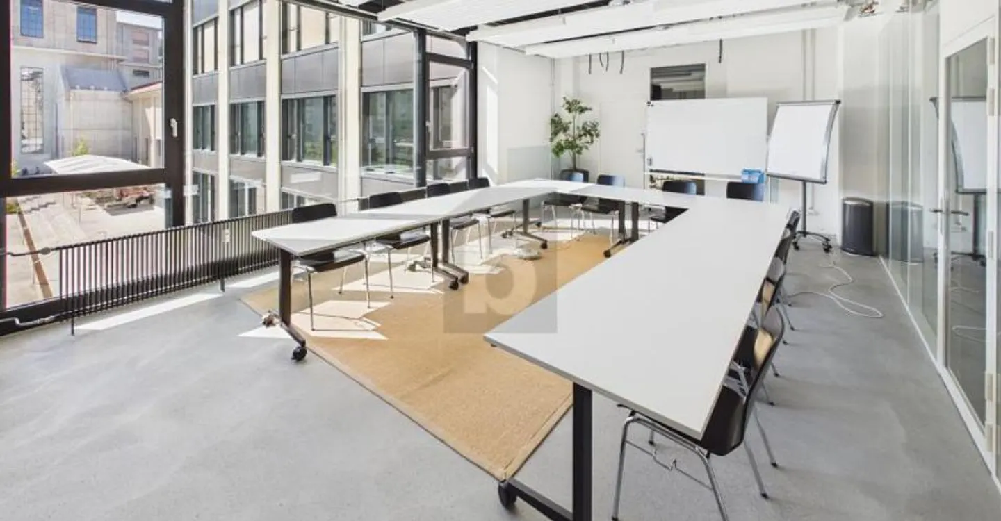 Geräumiger moderner Büroraum - Foto 1 von 5